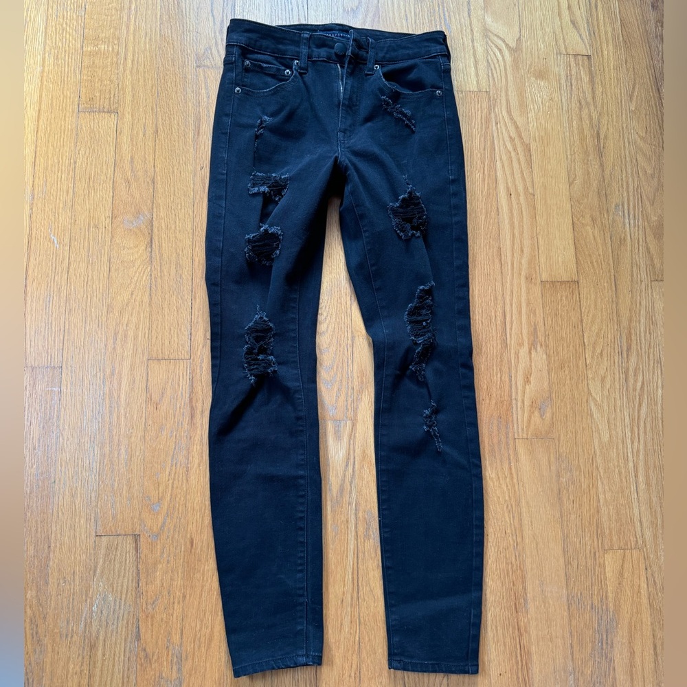 Aeropostale black ripped jeans women’s